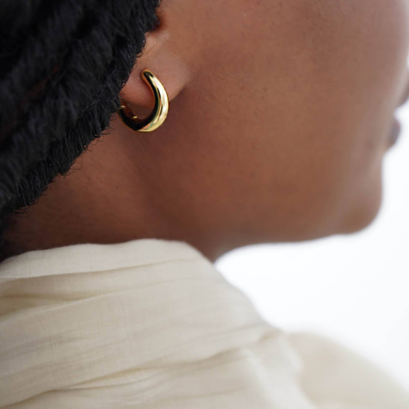 Wobbly Classic Small Hoop Earrings