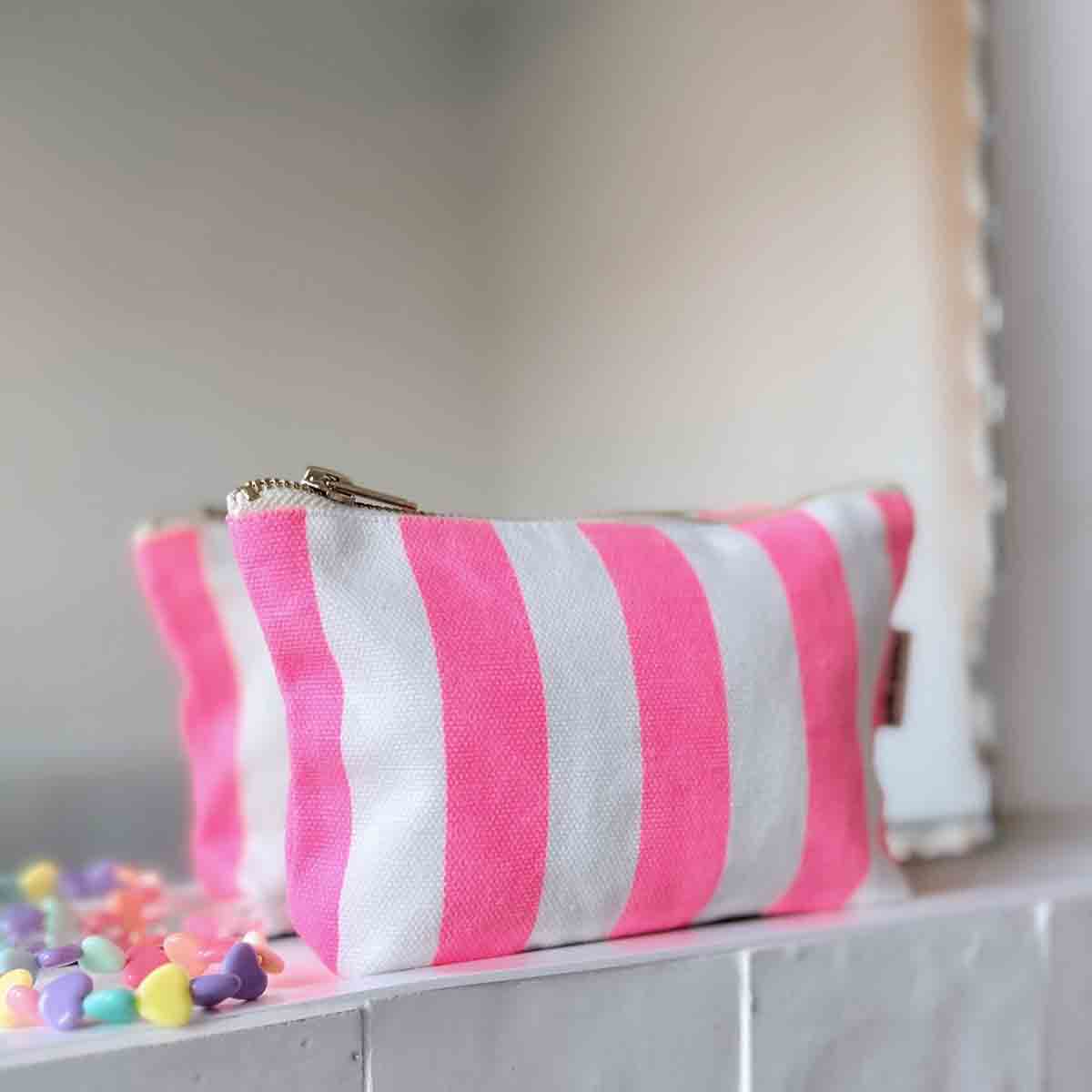 POUCH SOFIA STRIPES NEON PINK