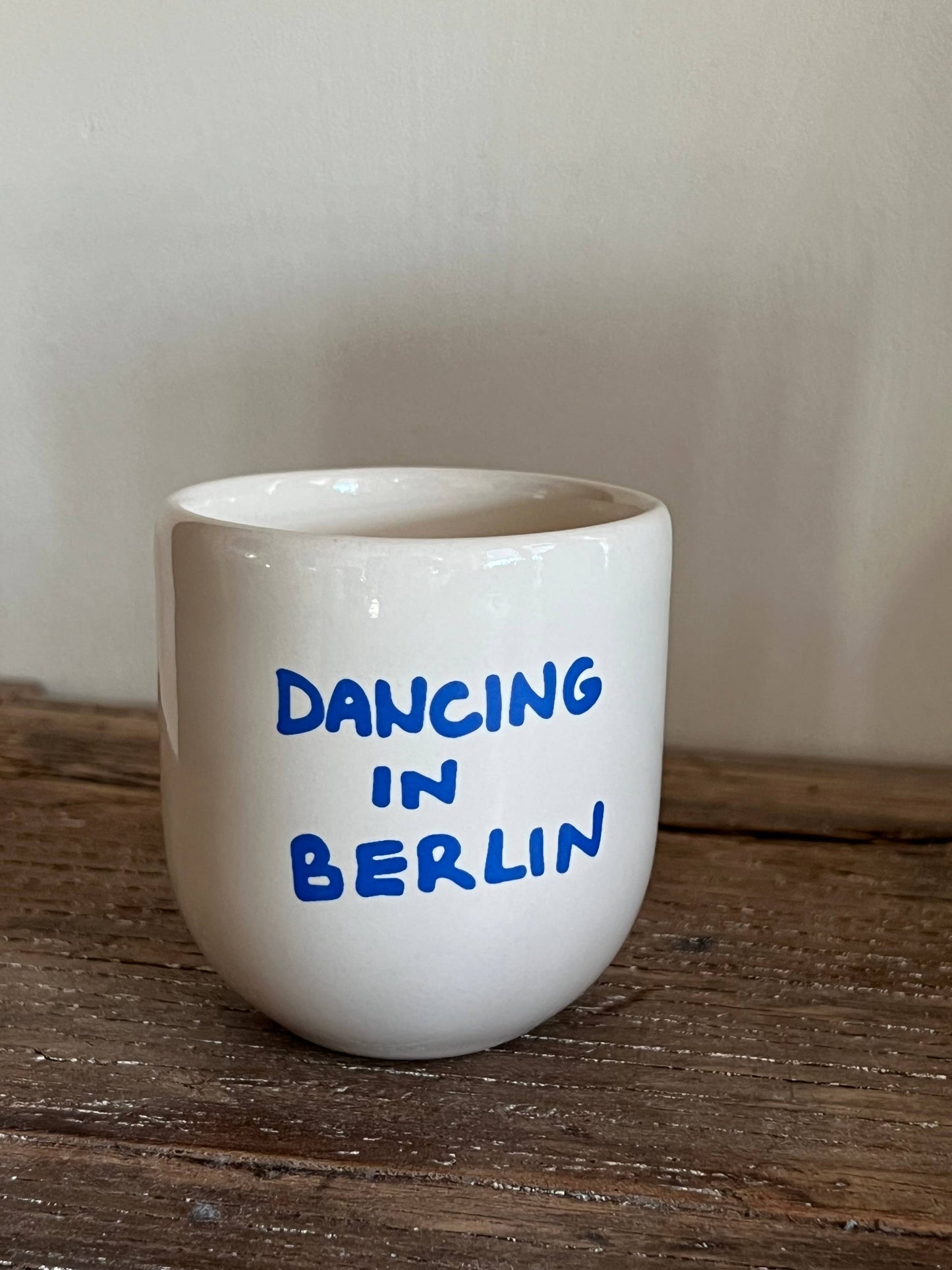 Sisi mug, Dancing in Berlin