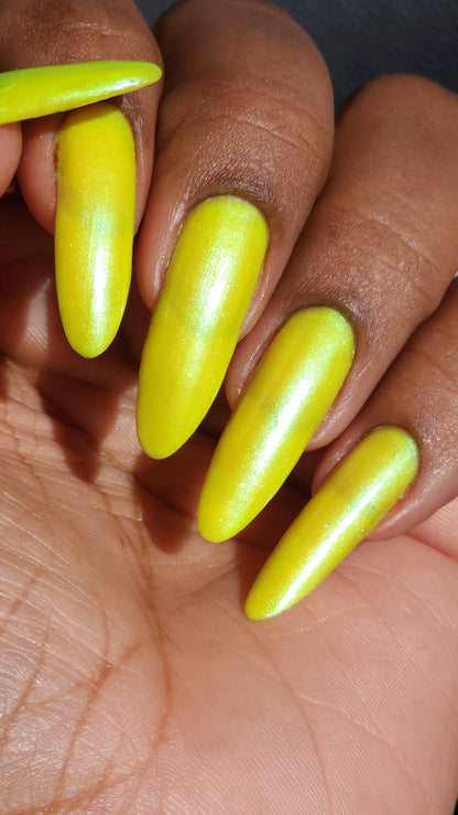 Non-Toxic Nail Polish - Highlight