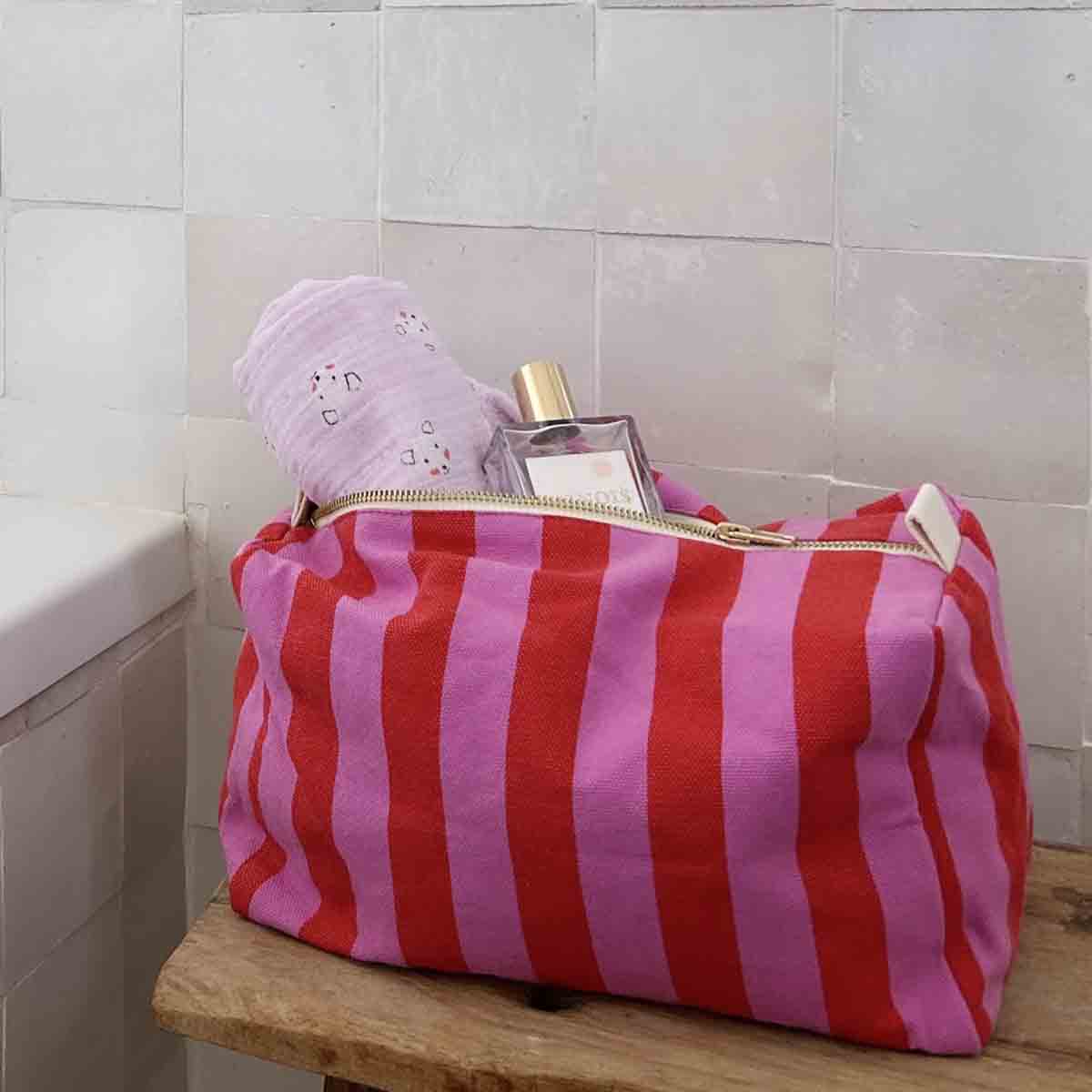 VIC TOILETRY BAG STRPES ORCHID / TOMATO