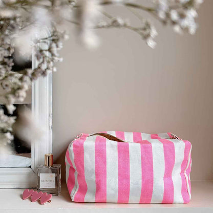 VIC TOILETRY BAG STRIPES NEON PINK