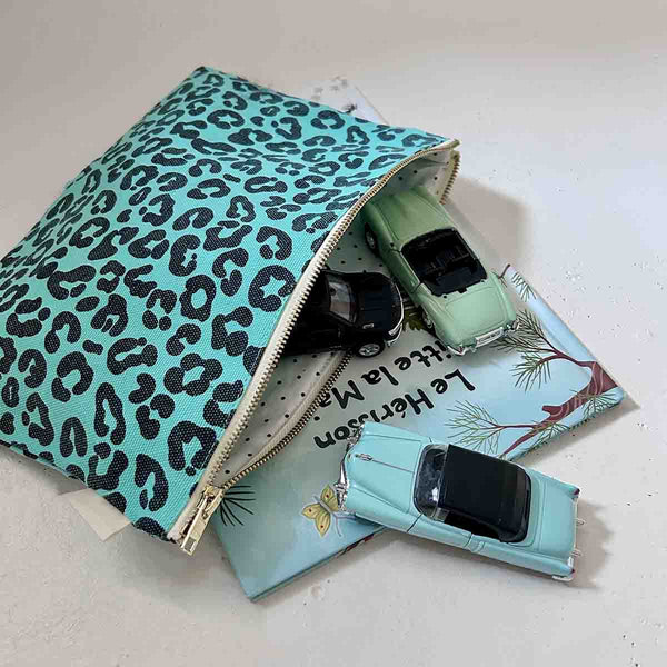LILI FLAT POUCH GRAOU GREEN